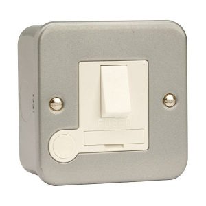Click Metal Clad 13A Dual Pole Switched Fused Connection Unit